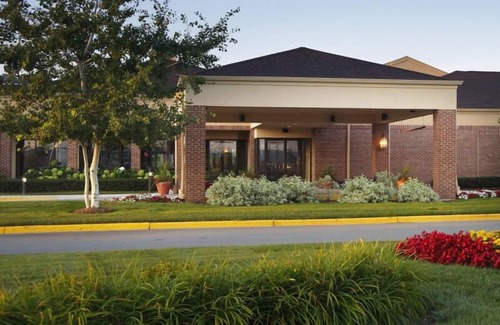 Brookfield Apartment | Your Home Away From Home! 3 Spacious Units, Pets Allowed, Indoor Swimming Pool!