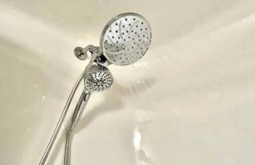 Thorold House | Your Hotel Room In Thorold.