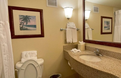 Chinatown Hotel | Your Houston Retreat 3 Rooms with Outdoor Pool, Gym, and Free Breakfast