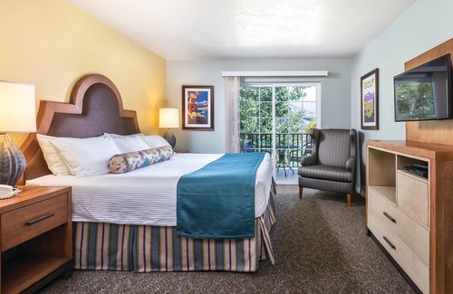 Midway Resort | Your loved ones will LOVE you for this!
