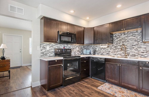 Tampa House | Your Midtown Tampa Retreat - Centrally Located Near All That Makes Tampa Great!