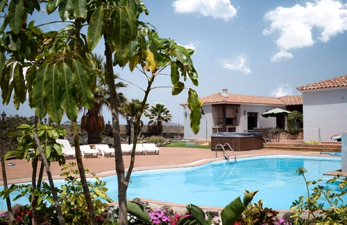 Villaverde Villa | Your naturist home, away from home.