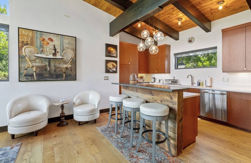 Edwards House | Your next Adventure starts here! Spacious 5-bedroom house in charming Edwards