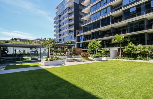 Newstead Apartment | Your next inner city, family-friendly escape