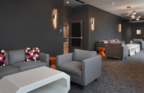 Williamsburg House | Your Orlando Adventure Starts Here! 2 Comfortable Units, Near Universal Studios