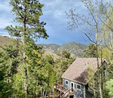 Green Mountain Falls House | Your own Base Camp for your mountain adventures