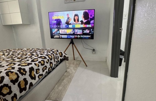 Fort Lauderdale Apartment | Your own room Inside a home