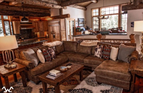 Gallatin Gateway House | Your OWN Winter WONDERLAND! Gorgeous Custom Home, Hot Tub, Sleeps 10!