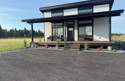 Evergreen House | Your Peaceful Glacier Getaway