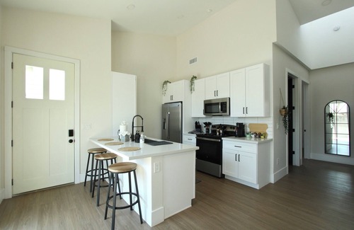 Chandler House | Your Perfect Chandler Escape
