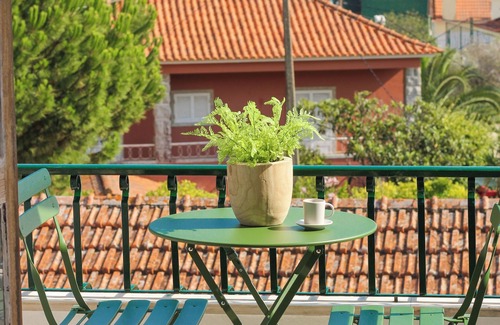 Estoril Apartment | Your Place in Estoril. 4 min Walking to the Beach With Amazing sea View!