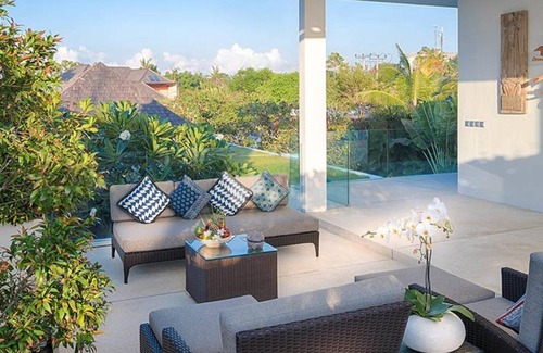 Petitenget Villa | Your Private Paradise – Bali Villa 1050