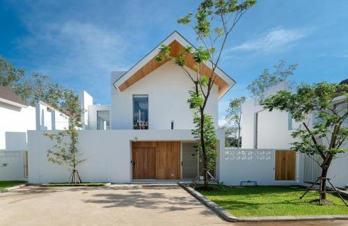 Si Sunthon Villa | Your Private Piece of Paradise! 4BR Pool Villa in the New Lux Pride 2 V9 Residence