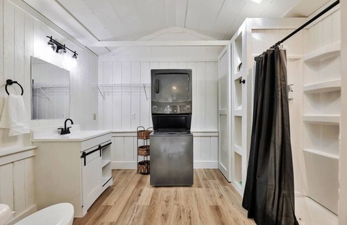 Sleepy Hollow House | Your private studio awaits! *Craftsman's Cottage*