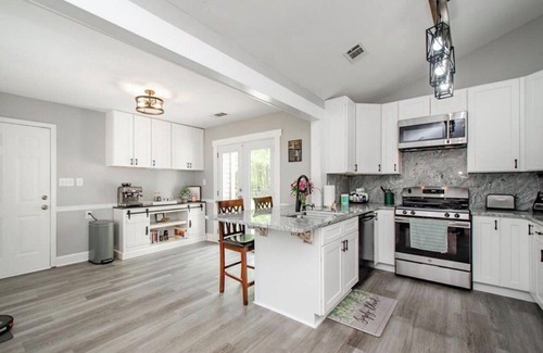 Griffin House | Your Quiet Escape in Locust Grove Sleeps 6