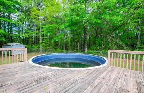 Griffin House | Your Quiet Escape in Locust Grove Sleeps 6