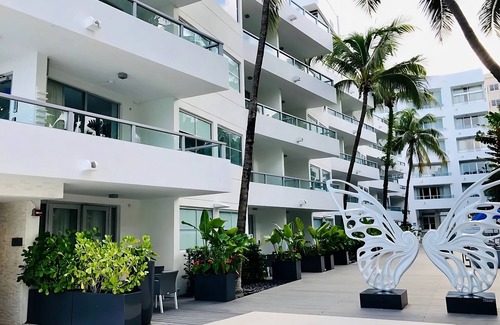 City Center Hotel | Your Relaxing Getaway Awaits! 4 Relaxing Units, Onsite Pool, Near Beach