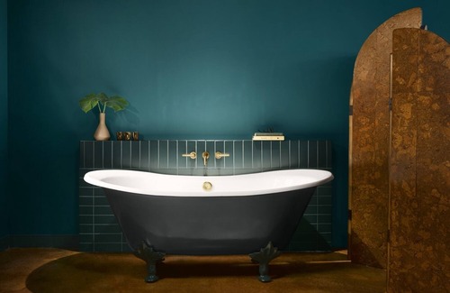 Coconut Grove Hotel | Your Relaxing Getaway Awaits! Exclusive Spa, Rooftop Pool in the Heart of Miami