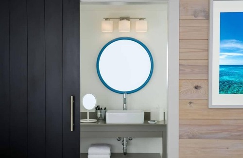 New Town House | Your Relaxing Getaway Awaits! 4 Elegant Units! Shuttle Service, Parking and Pool