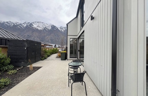 Kawarau Falls House | Your Remarkables Lookout | Queeenstown