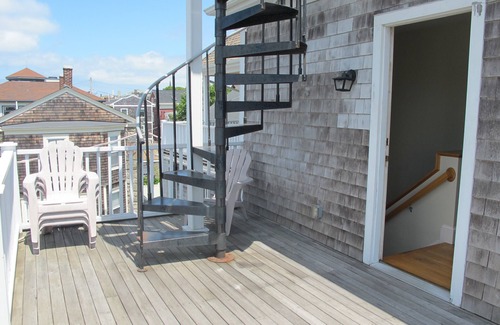 Yachting Village House | Your search ends here!