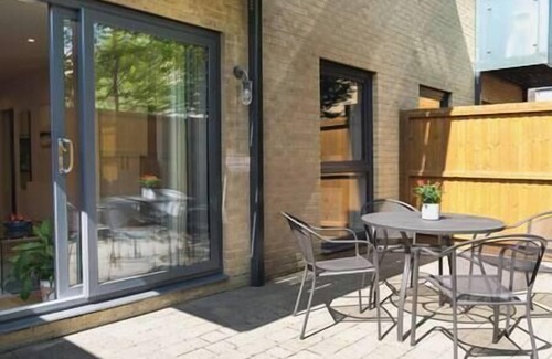 Cambridge Apartment | Your Space Apartments - Eden House, Executive 1 Bedroom