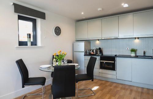 Cambridge Apartment | Your Space Apartments - Eden House