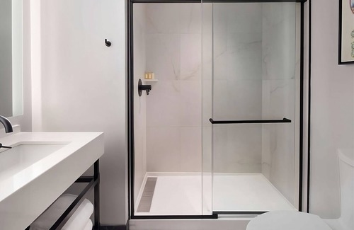 Theater District Hotel | Your Urban Getaway! Pet-friendly, Near San Francisco Museum of Modern Art!