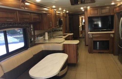 Gunter Afs House | Your Vacation in Style! Enjoy your family on the Road with Comfort & Class!!