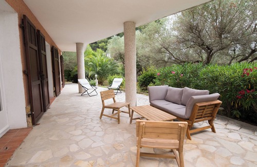 Sanary-sur-Mer Villa | Your villa, for 2. with swimming pool in Sanary Jardin et Piscine