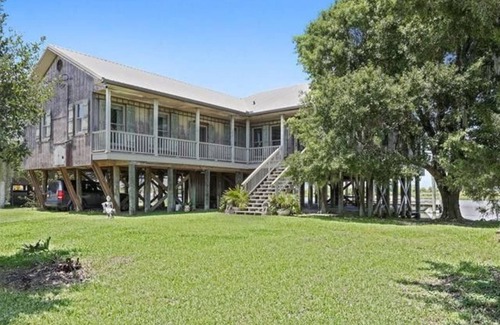 New Orleans East Area House | Your Waterfront Escape - 28 min to the French Quarter