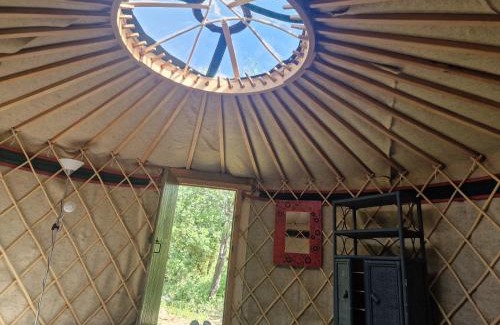 Tourves Other | Yourte cosy en pleine nature, proche Sainte-Baume