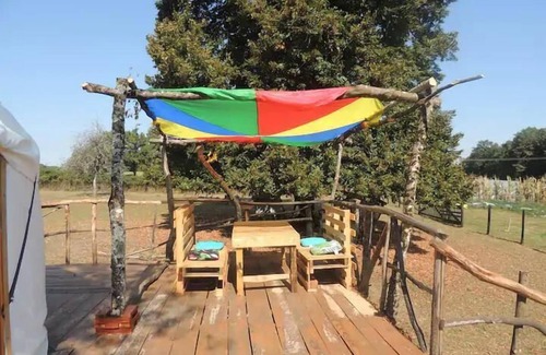 Champsac Cabin | Yourte rustique sur petite ferme