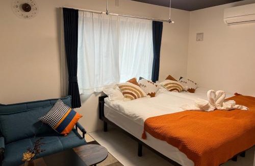 Tomigaya Apartment | Yoyogi Park Retreat