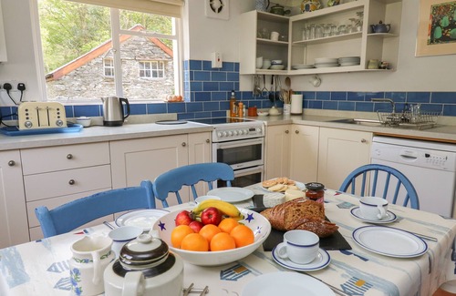 Llangranog Cottage | YR ODYN, pet friendly, country holiday cottage in Llangrannog