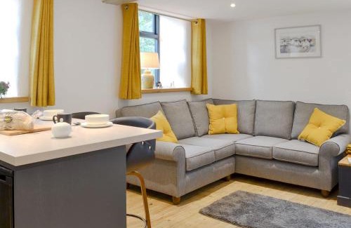 Mawddwy House | Ysgoldy Salem