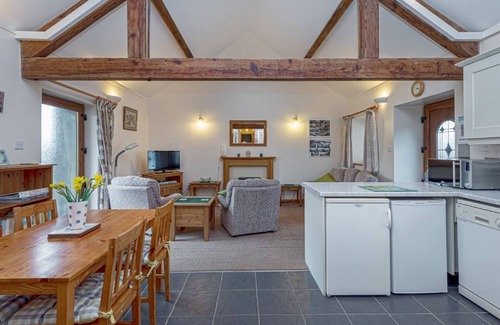 Bangor Cottage | Ysgubor - a bungalow that sleeps 4 guests in 3 bedrooms