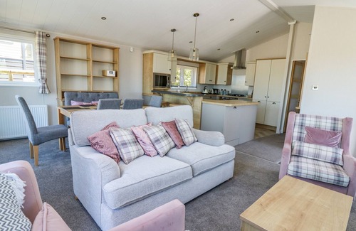 Borth Cottage | YSTWYTH 36, family friendly, country holiday cottage in Borth