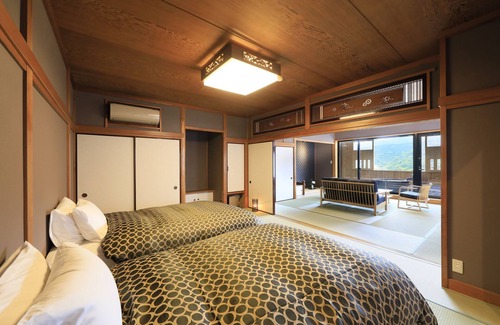 Miyakami House | Yugarawa Fuga