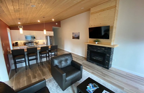 Whitehorse House | Yukon Hot Springs Villa #35/pet friendly