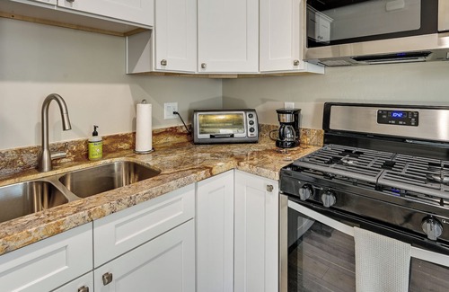 Yuma Townsite Apartment | Yuma Studio w/ Patio: Walk to Dining, Coffee Shops
