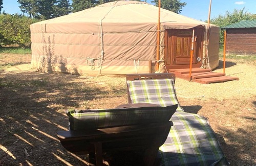 Sarrians House | Yurt in Provence near Ventoux & Wine Route
