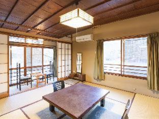 Hakone Hot Springs Hotel | Yushintei