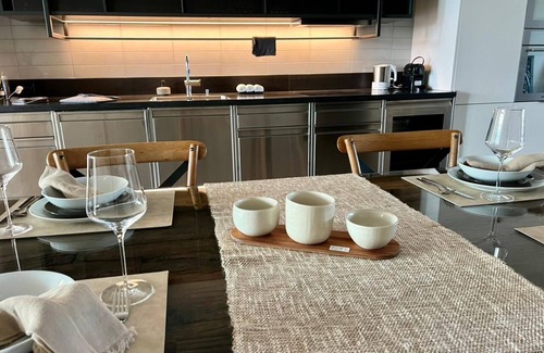 Center Apartment | Zürich Penthouse Paradise: Stunning City Views!