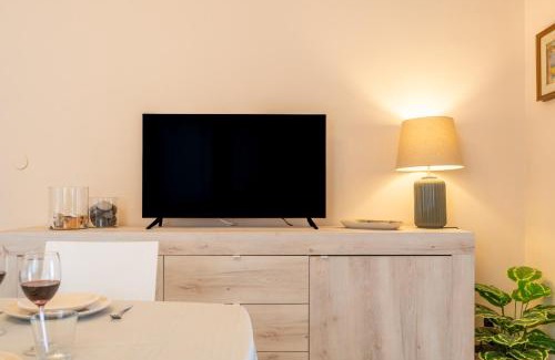 Zafferana Etnea Apartment | Zafferana's Pool Retreat