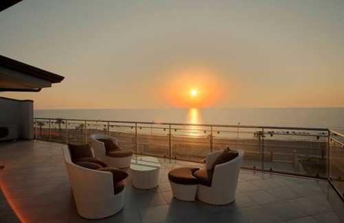 Capo d'Orlando Apartment | Zaffiro - 1-bedroom apartment with large panoramic sea view terrace and pool in the garden