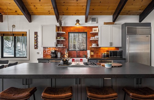 Incline Village House | Zaffiro - Cozy cabin retreat | Near Lake Tahoe