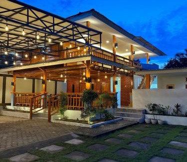 Bayan House | Zahra Homestay