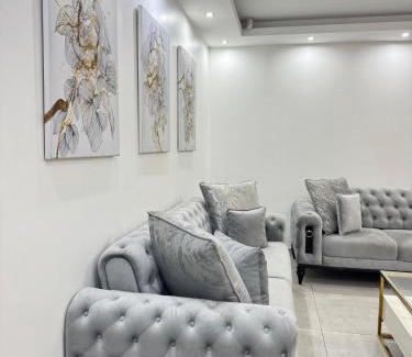 Secunda House | Zaidi Luxury Home