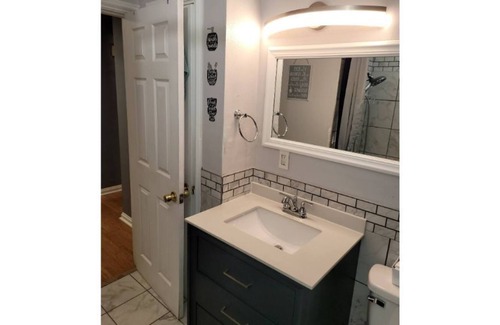 Ferguson House | Zaire's Palace 3 bedroom family friendly home!